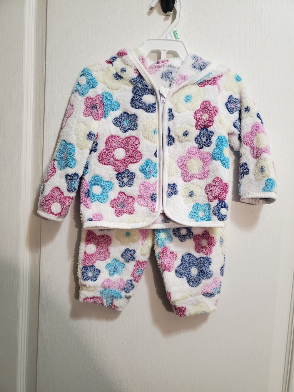 SHEIN White Hooded Kids Pant Set with Pink Blue Purple Floral Print Sz 6/9m